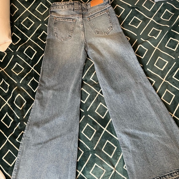 H&M Women's Wide Leg Jeans in Light Blue - Picture 2 of 8